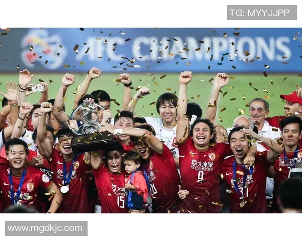 从贫困到荣耀生活艰难的足球明星们的奋斗故事