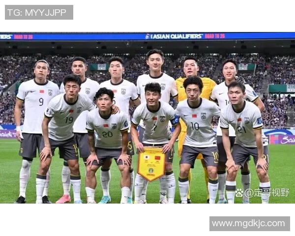 南京足球队在世界杯预选赛中以50分稳居积分榜首位展现强劲实力 南京足球队在世界杯预选赛中以50分稳居积分榜首位展现强劲实力