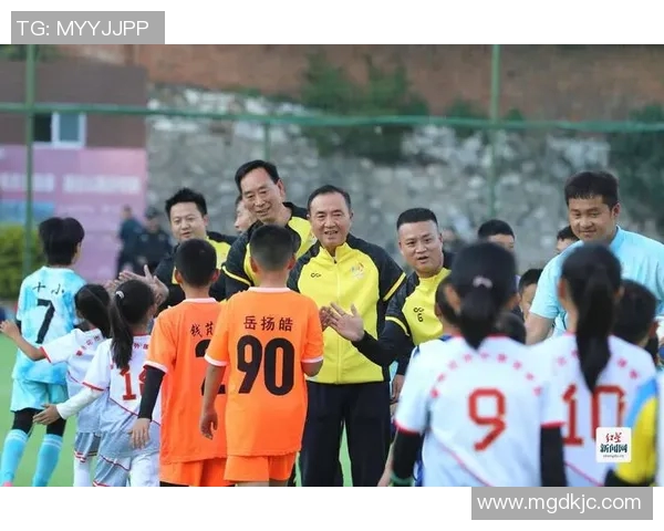 成都足球队崛起之路全国锦标赛特别报道展现青春与拼搏的故事 成都足球队崛起之路全国锦标赛特别报道展现青春与拼搏的故事