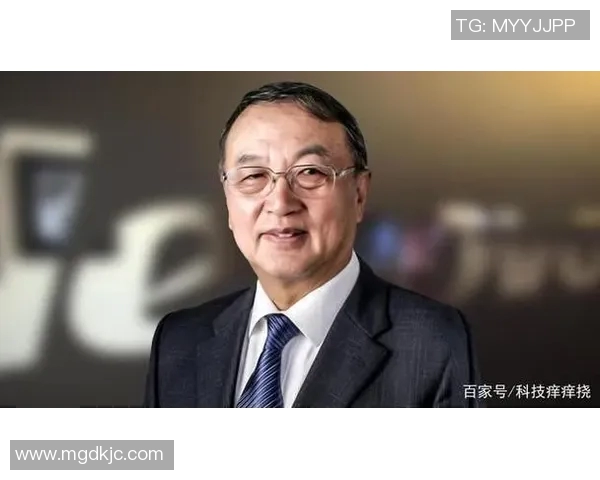 我的父亲是足球明星他用汗水和坚持书写传奇人生 我的父亲是足球明星他用汗水和坚持书写传奇人生