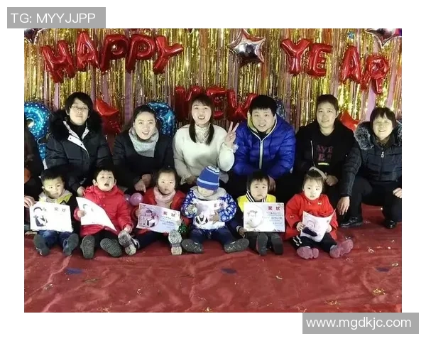 足球明星送上温暖除夕祝福愿你新年快乐梦想成真家庭幸福团圆 足球明星送上温暖除夕祝福愿你新年快乐梦想成真家庭幸福团圆